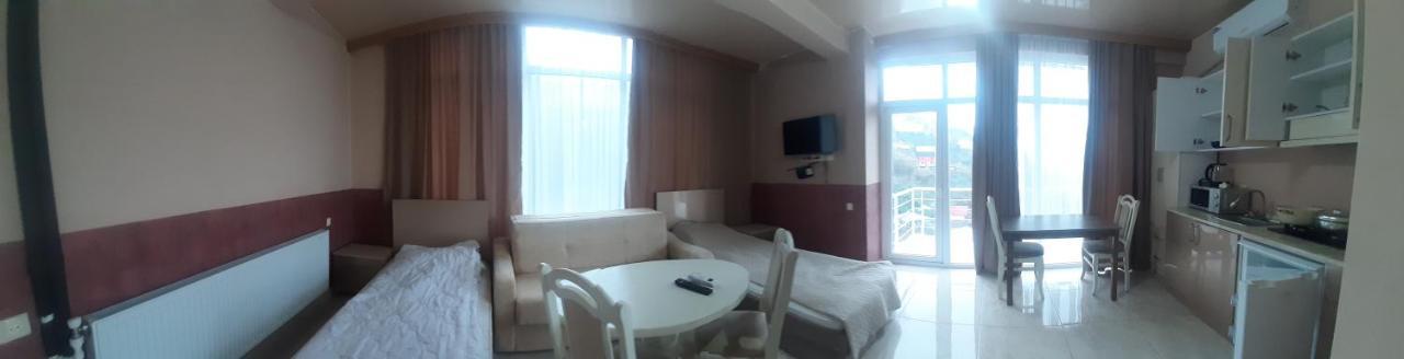 GIORGI kvariati Hotell Exteriör bild